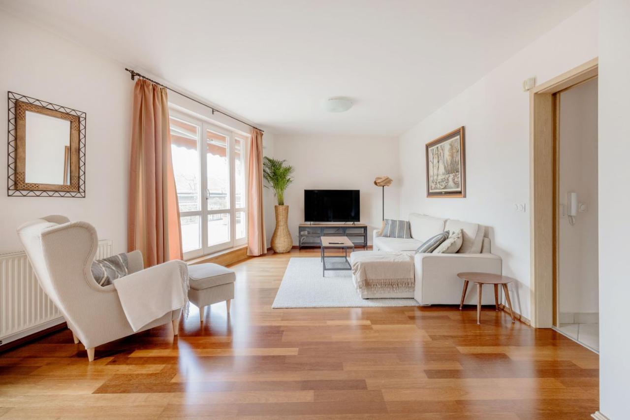Bright And Spacious Penthouse W/ Terrace & Parking بودابست المظهر الخارجي الصورة