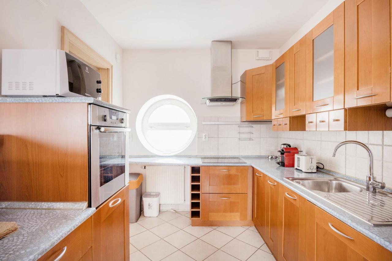 Bright And Spacious Penthouse W/ Terrace & Parking بودابست المظهر الخارجي الصورة